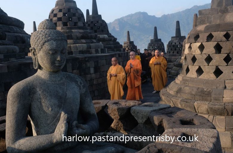 Menyusuri Jejak Sejarah di Candi Borobudur